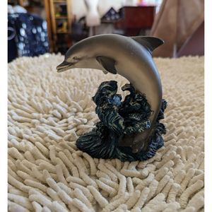 Russ Berrie and Company, Inc. Oceana Atlantic Bottlenose Dolphin Figurine